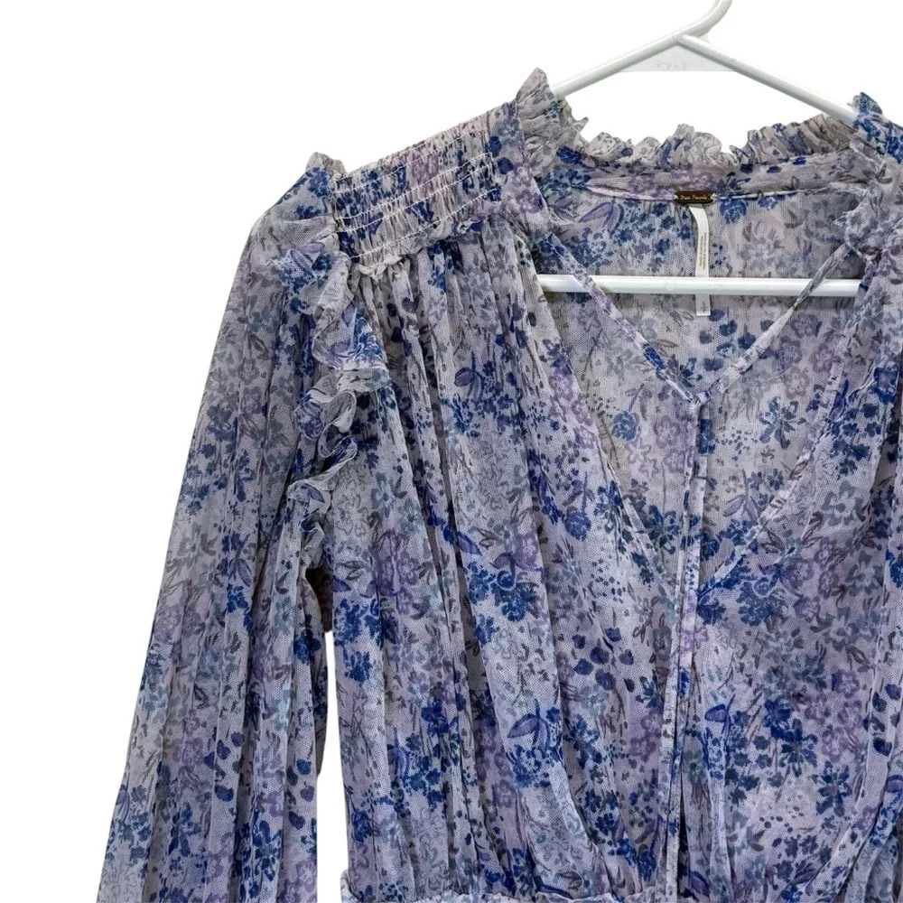 Free People Lavender Floral Ruffle Blouse. Size S/P